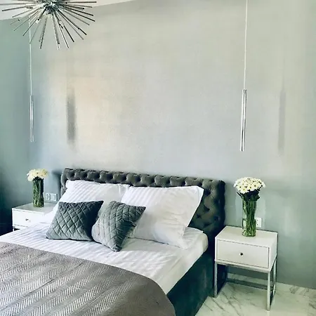 Unique Baltic - Z Garazem Apartment