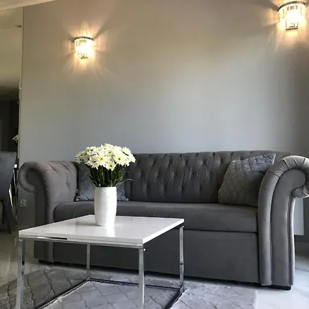 Unique Baltic - Z Garazem * コウォブジェク