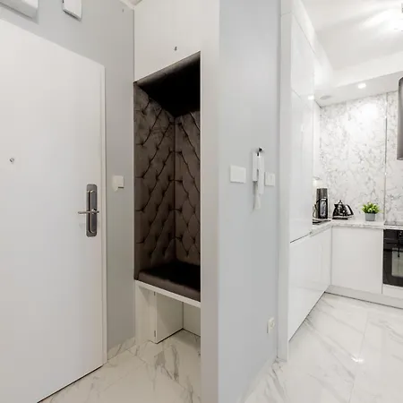 Unique Baltic - Z Garazem *